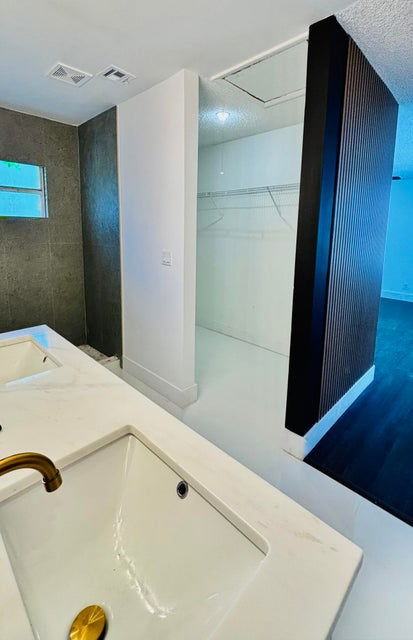 10303 Pippin Ln - Photo 7 of 8