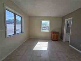 724 Sw 7th Ter #1-2 - Photo 1 of 1