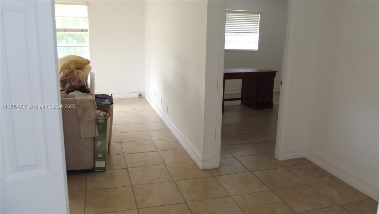 1300 Moffett St #302 - Photo 7 of 20