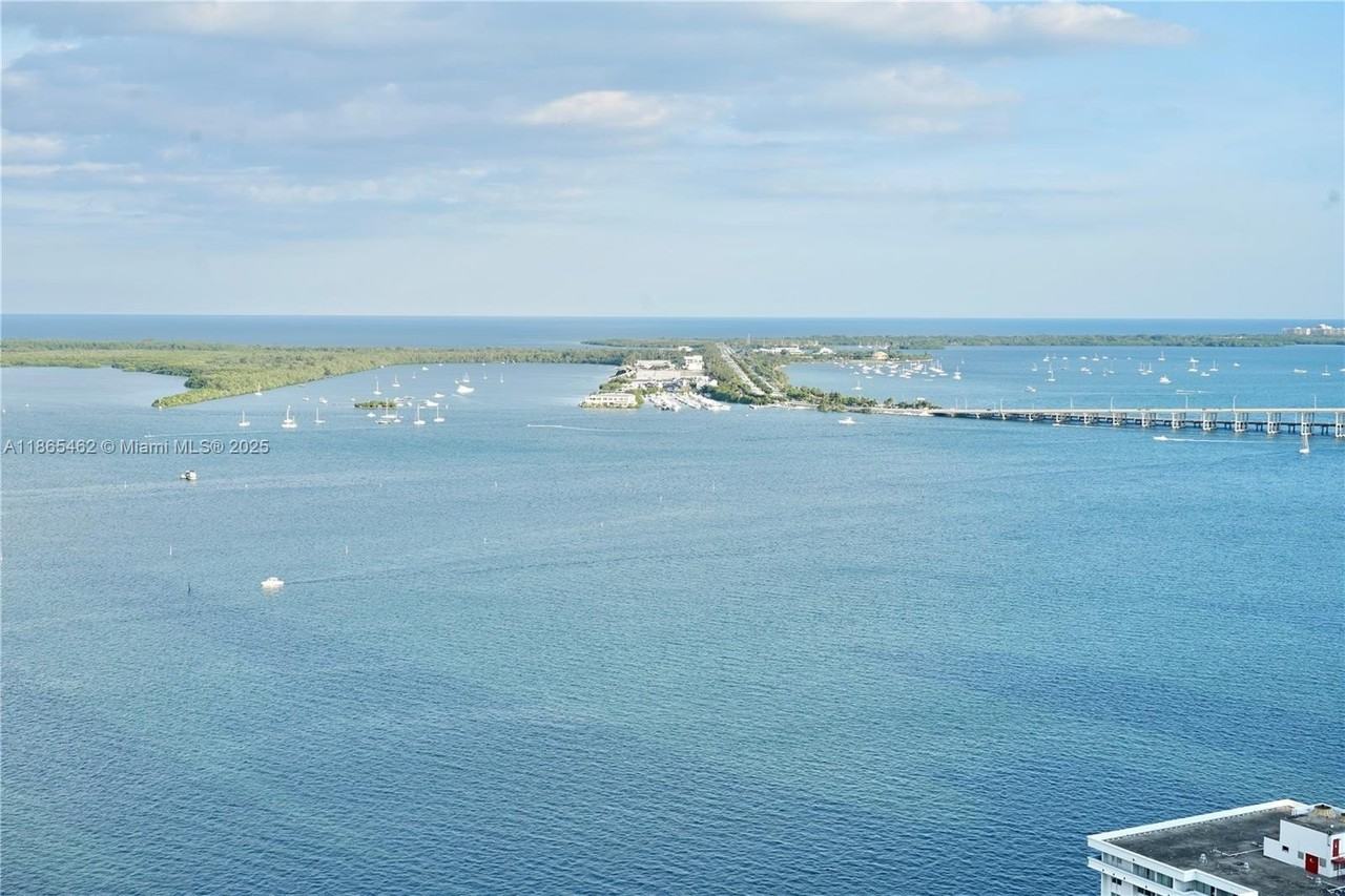 1300 Brickell Bay Drive #3701 - Photo 3 of 30