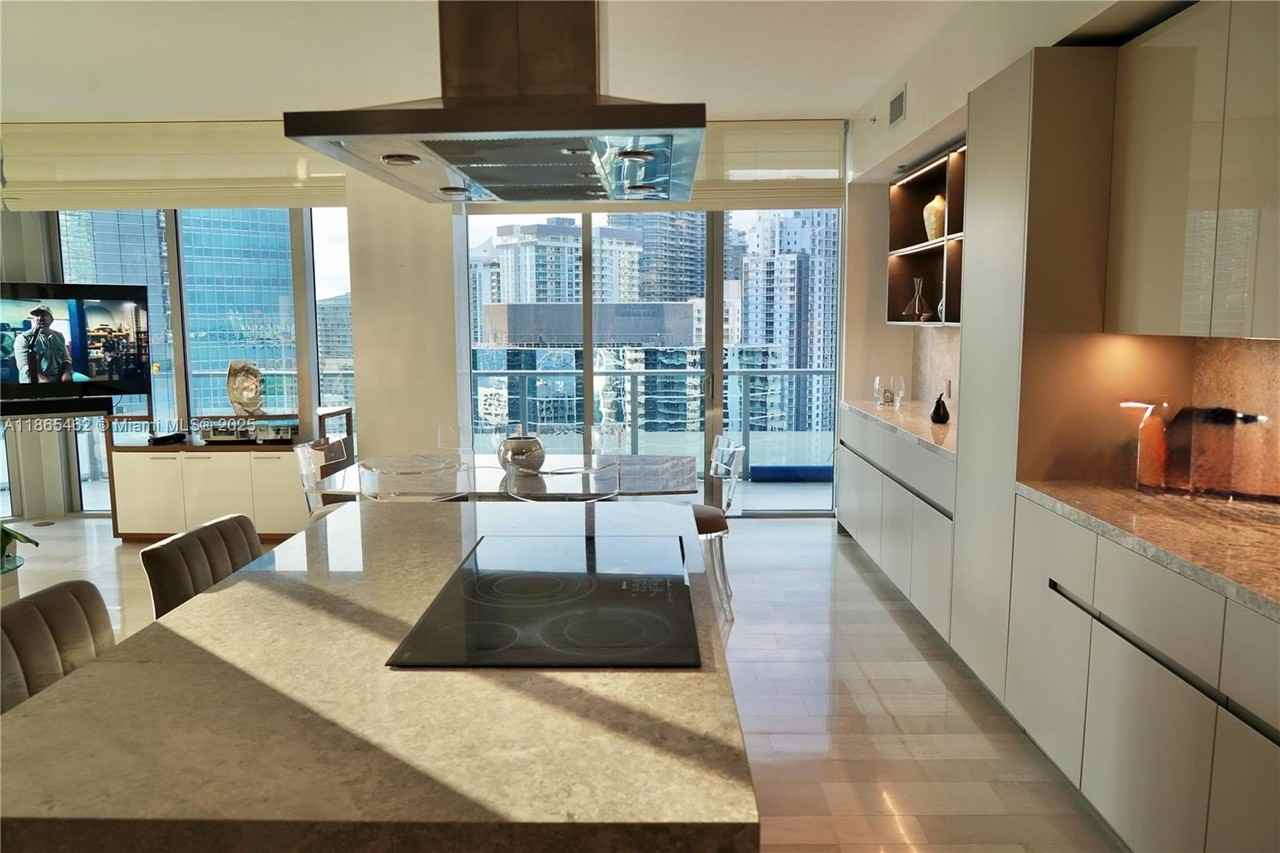 1300 Brickell Bay Drive #3701 - Photo 6 of 30