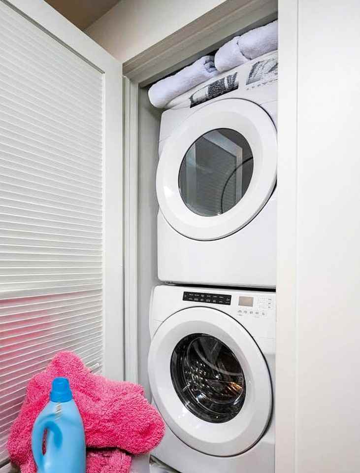 222 E 39th St #23GG - Photo 3 of 8