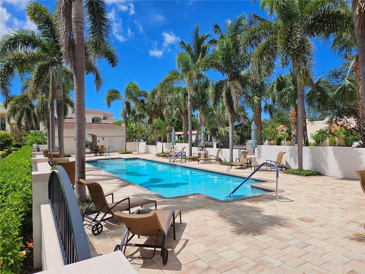 461 Nokomis Ave S #461 - Photo 4 of 50