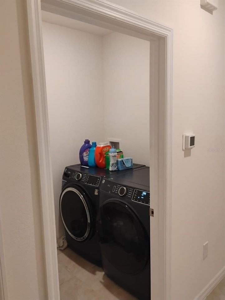 1349 Daisy Field Dr - Photo 3 of 15