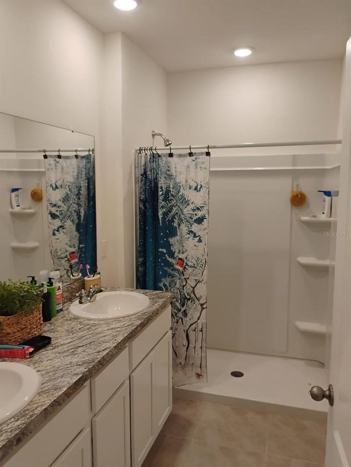 1349 Daisy Field Dr - Photo 4 of 15