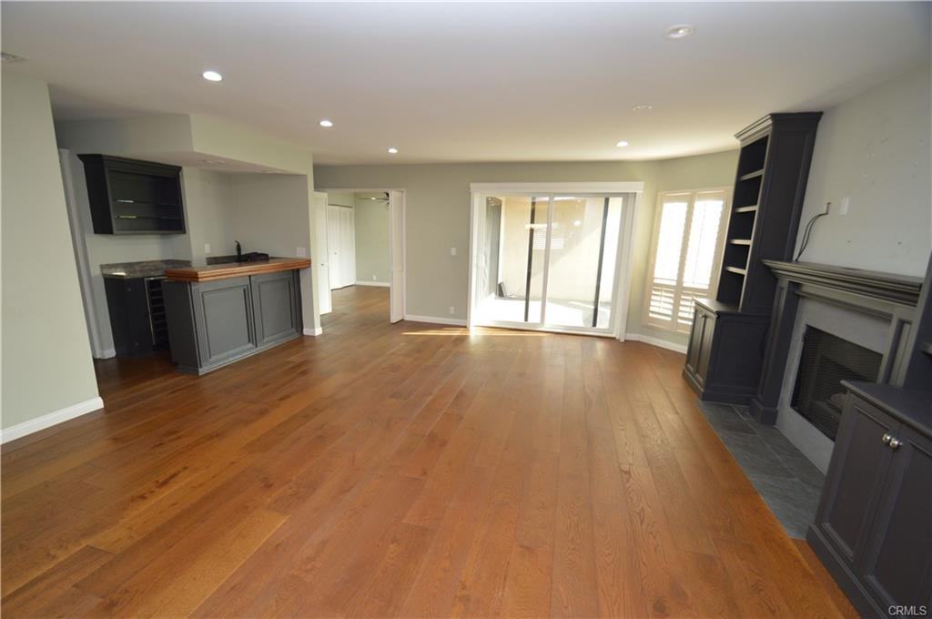 10409 Riverside Dr #204 - Photo 2 of 8