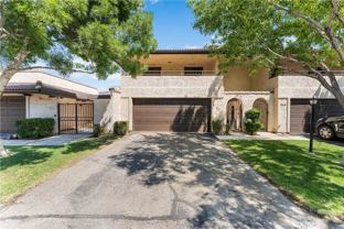 215 Hawk Ln - Photo 1 of 1
