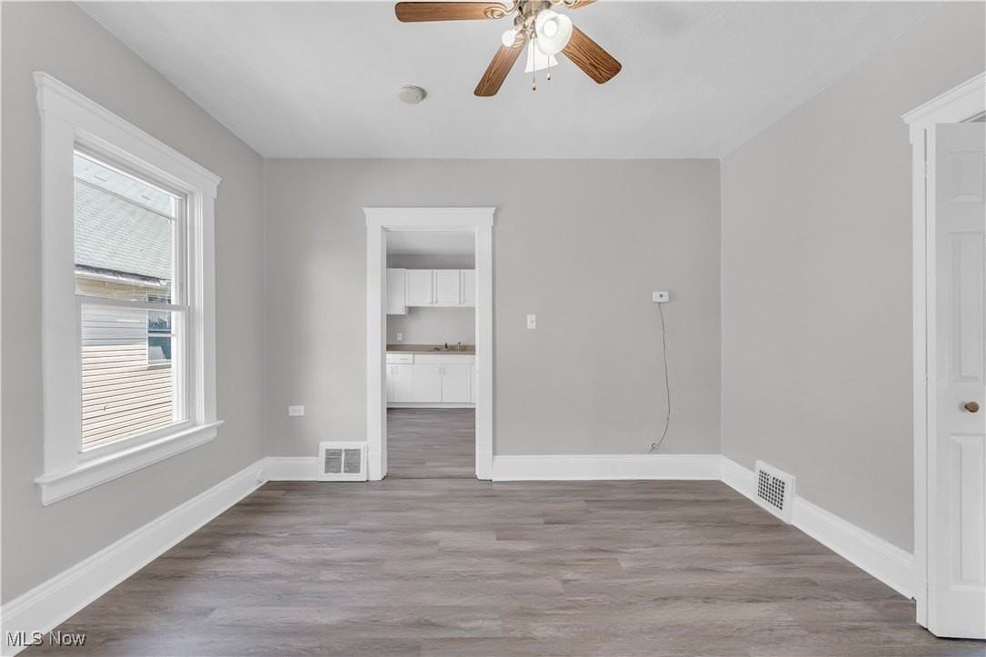 16115 Arcade Ave Unit 2 #2UP - Photo 6 of 22