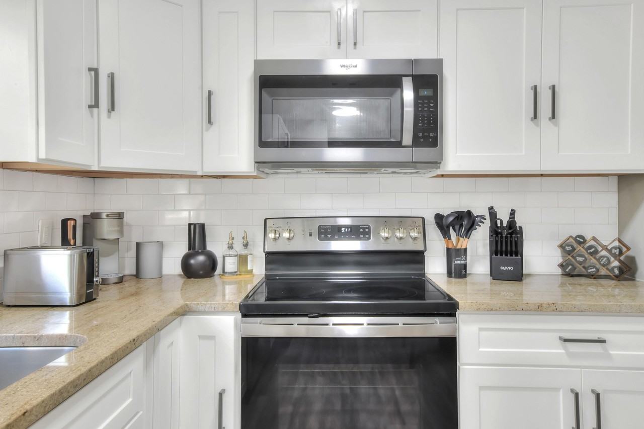 Ravenna St S - Photo 3 of 14