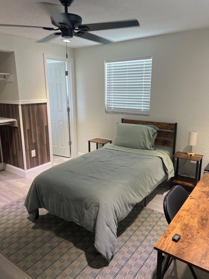 Doreen Dr - Photo 4 of 7