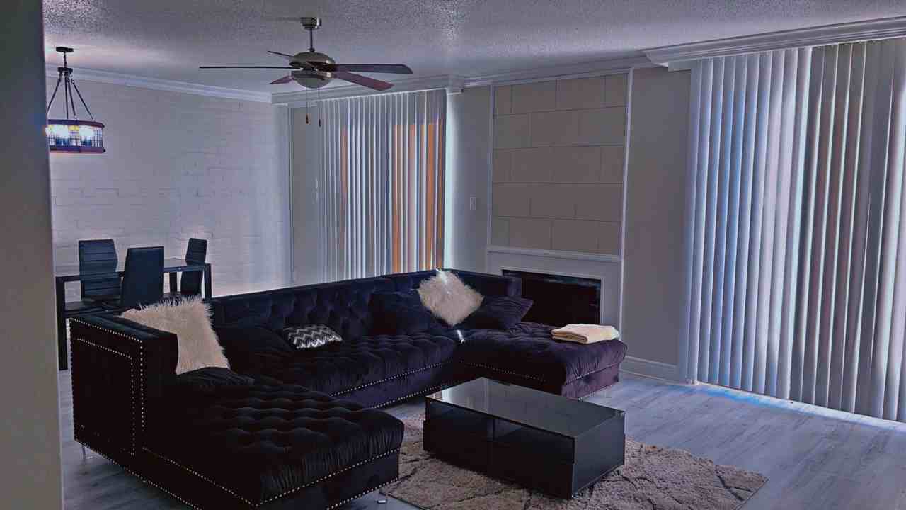 Beverlyhill St - Photo 5 of 8