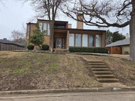 213 Sovereign Ct - Photo 1 of 1