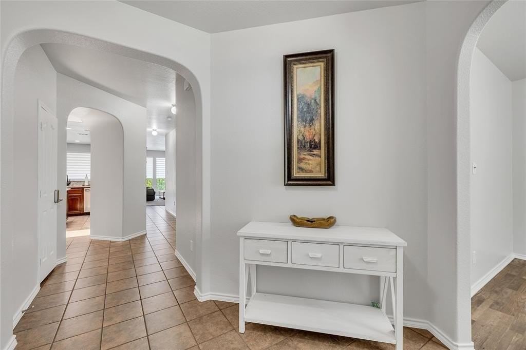 10901 Irish Glen Trl - Photo 4 of 28