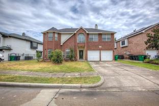 4717 Woodhaven Ln - Photo 1 of 1
