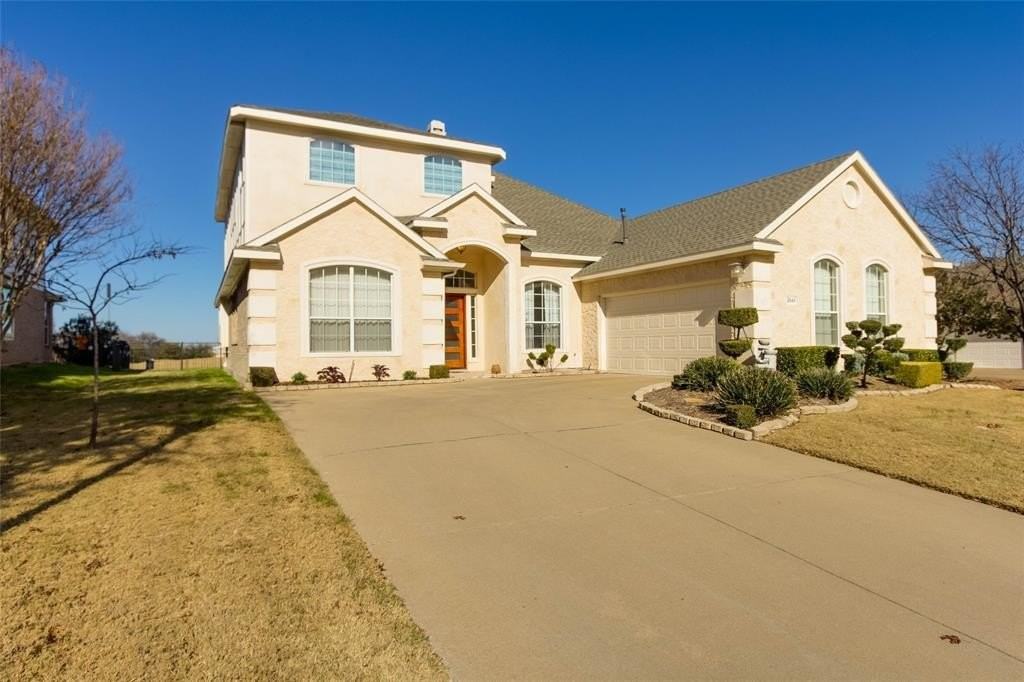 2545 Royal Birkdale Drive - Photo 2 of 33