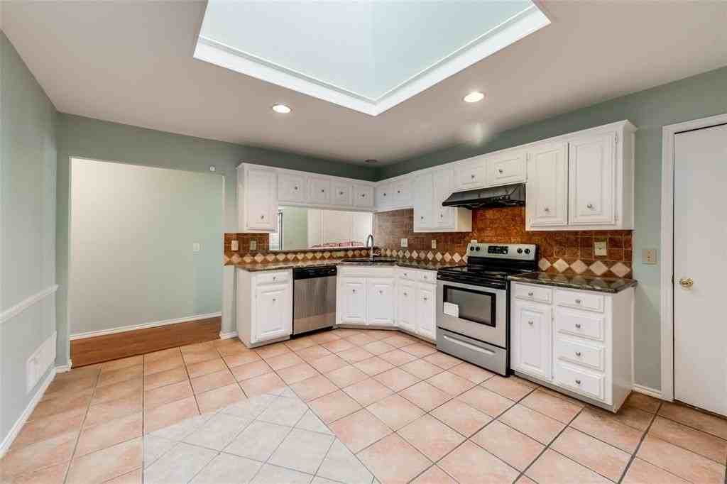 2929 Big Oaks Dr - Photo 2 of 21