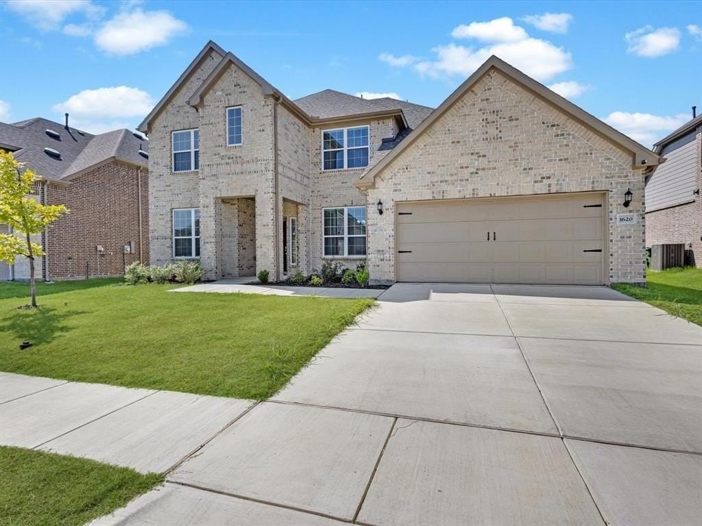 1620 Quentin Dr - Photo 5 of 28