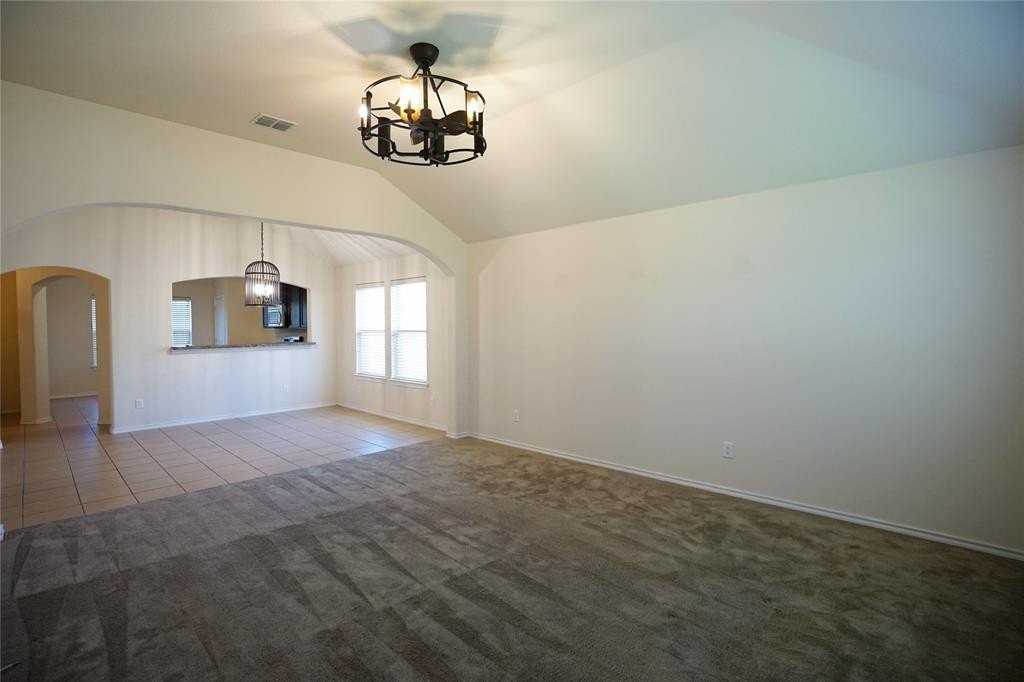 2813 Adams Fall Ln - Photo 5 of 16