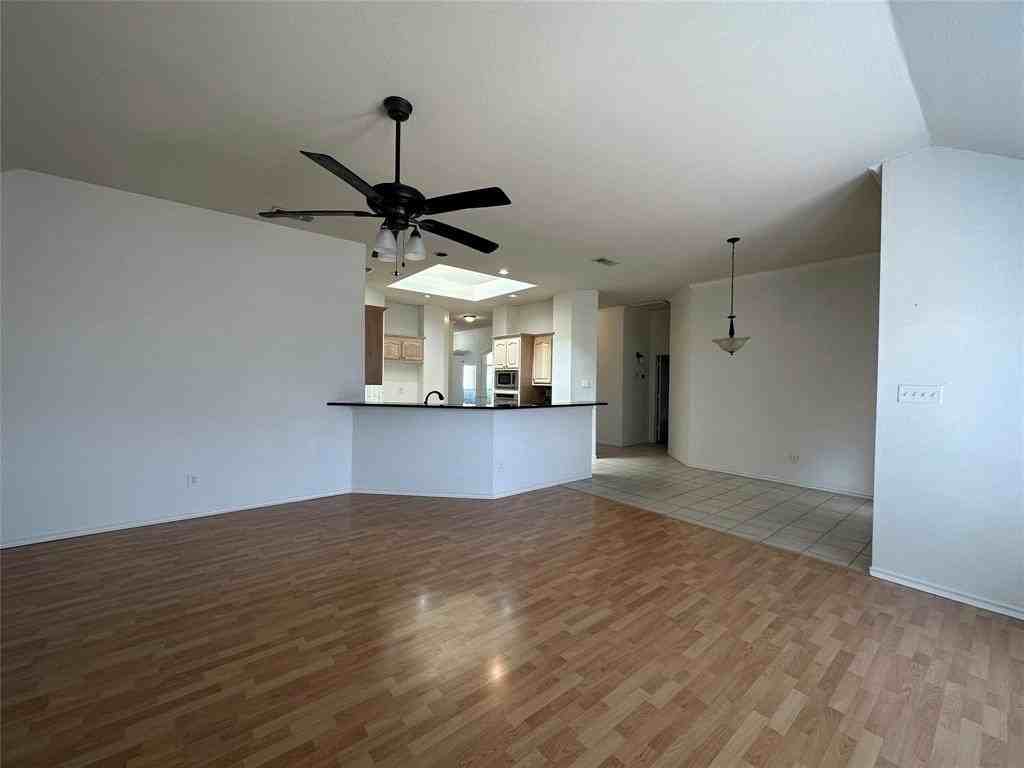 11913 Wildwood Ln - Photo 5 of 28