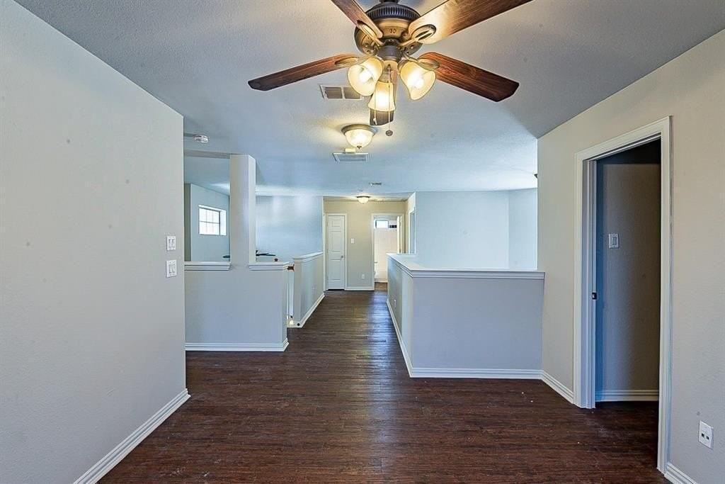 200 Courtney Ln - Photo 5 of 10