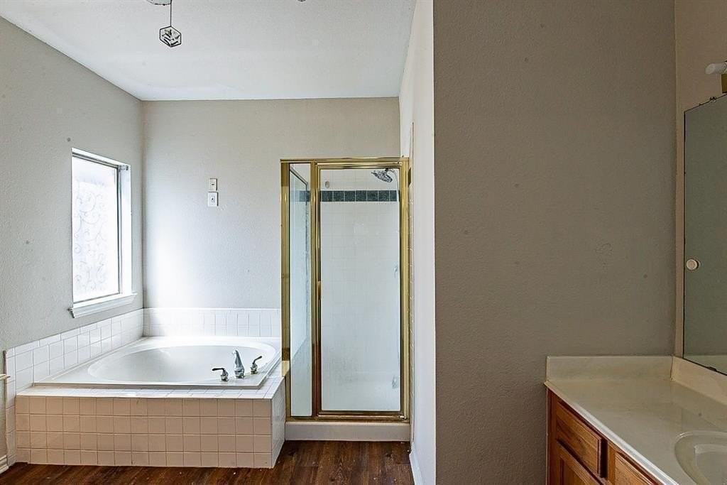 200 Courtney Ln - Photo 7 of 10