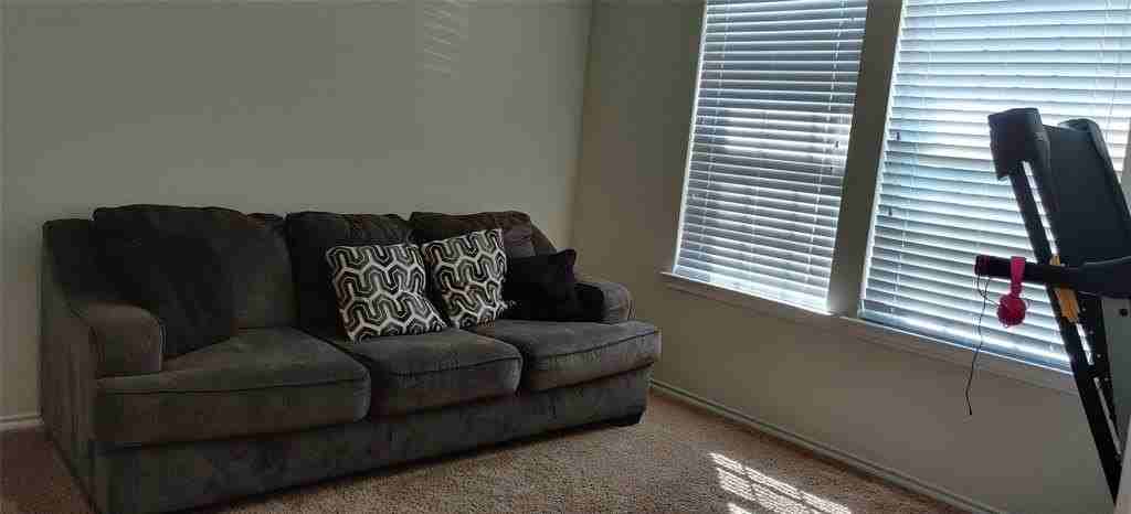 2217 Vance Dr - Photo 3 of 22