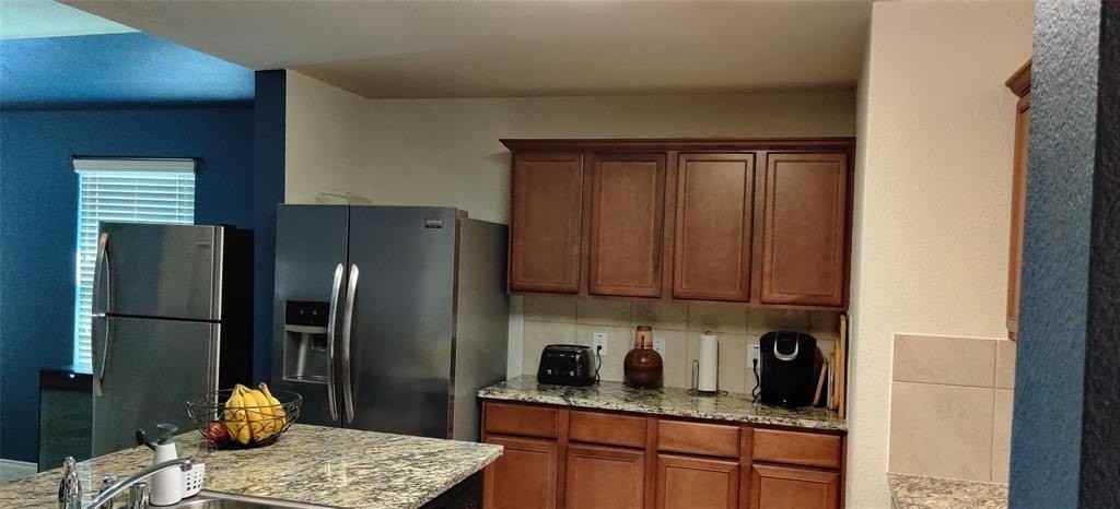 2217 Vance Dr - Photo 4 of 22