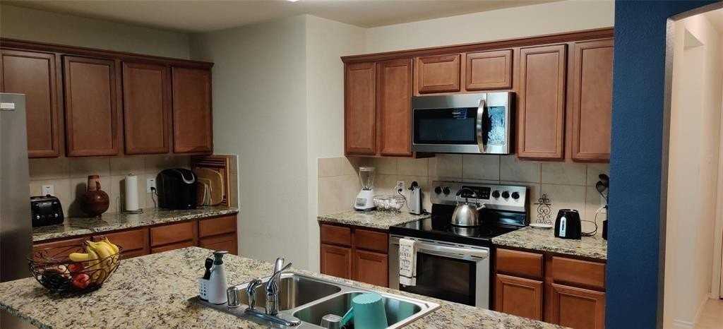 2217 Vance Dr - Photo 5 of 22