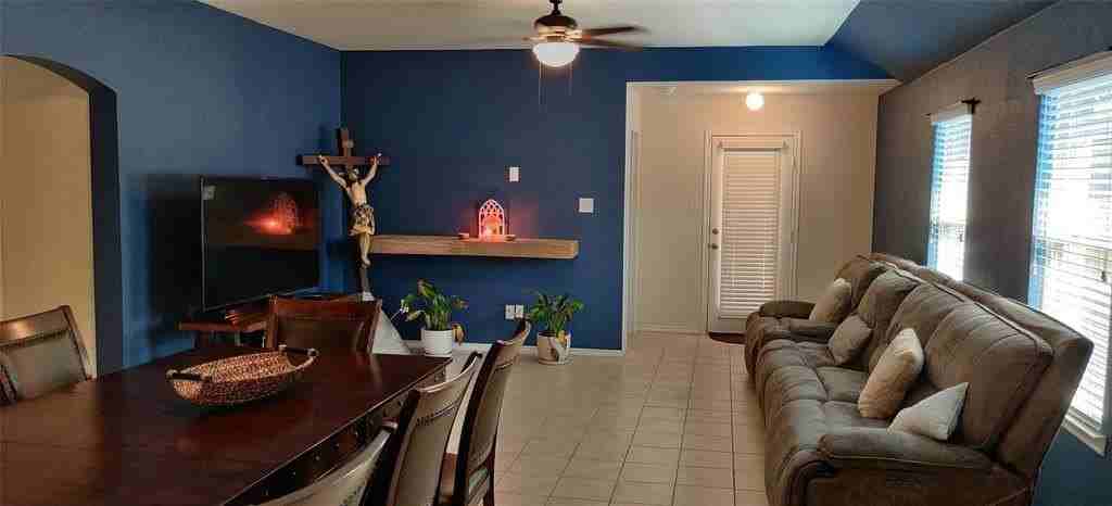 2217 Vance Dr - Photo 7 of 22