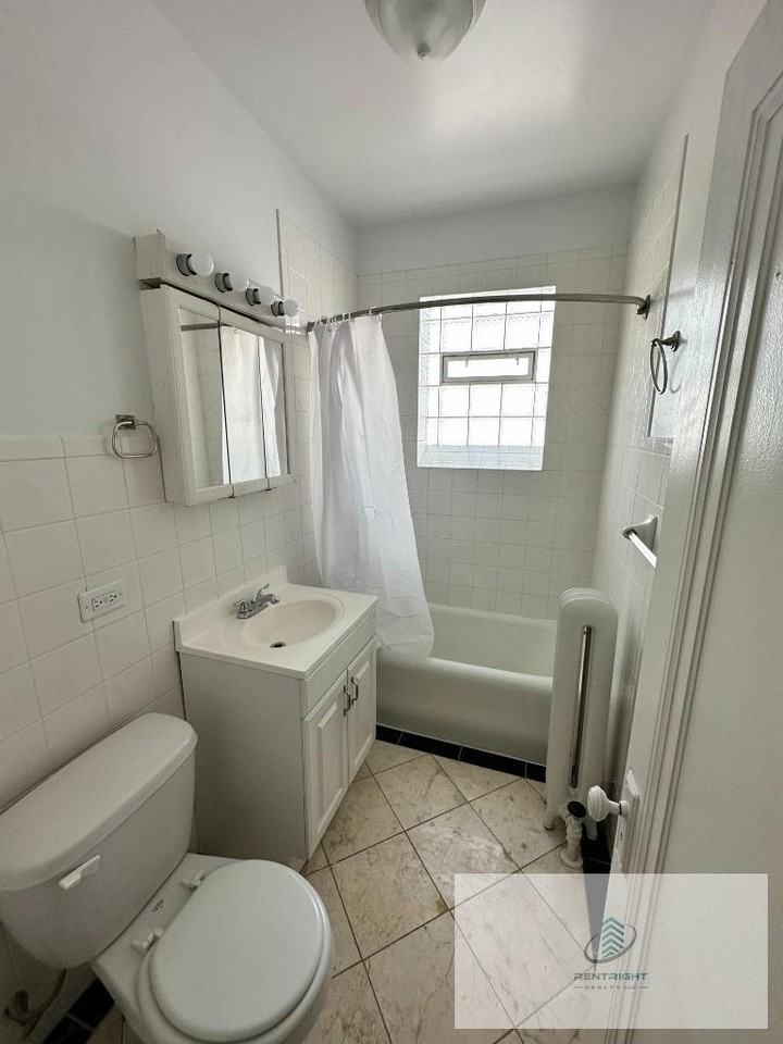 4055 N Elston Ave #4057-3A - Photo 6 of 7