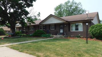featured image of 4406 Crawford Dr Apt B #Apt B