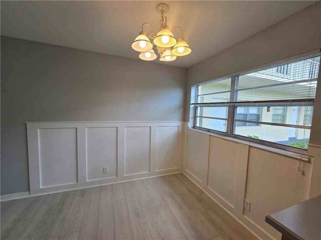 36 Pine Arbor Ln Apt 102 #102 - Photo 6 of 20