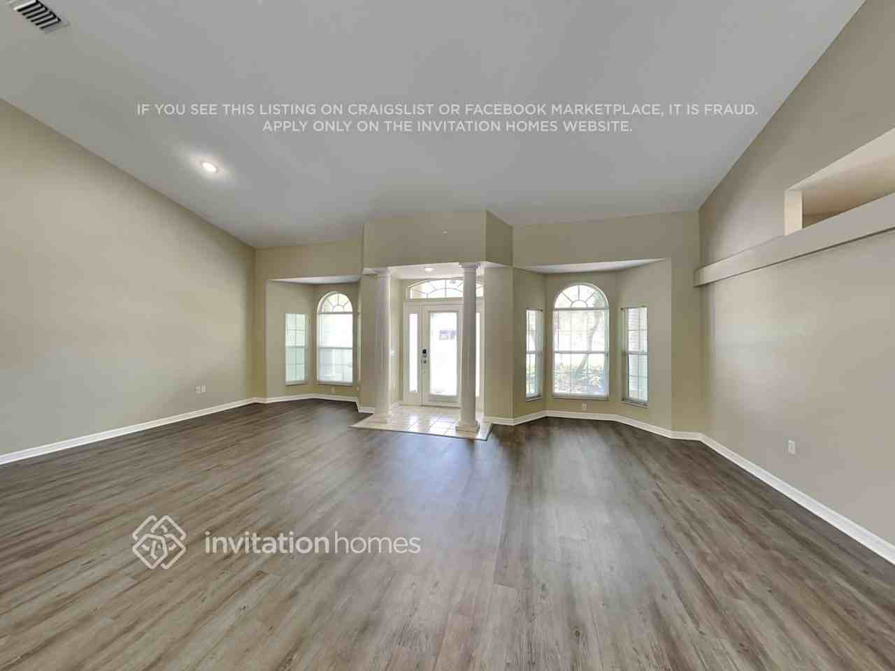 11704 Summer Meadow Drive - Photo 3 of 19