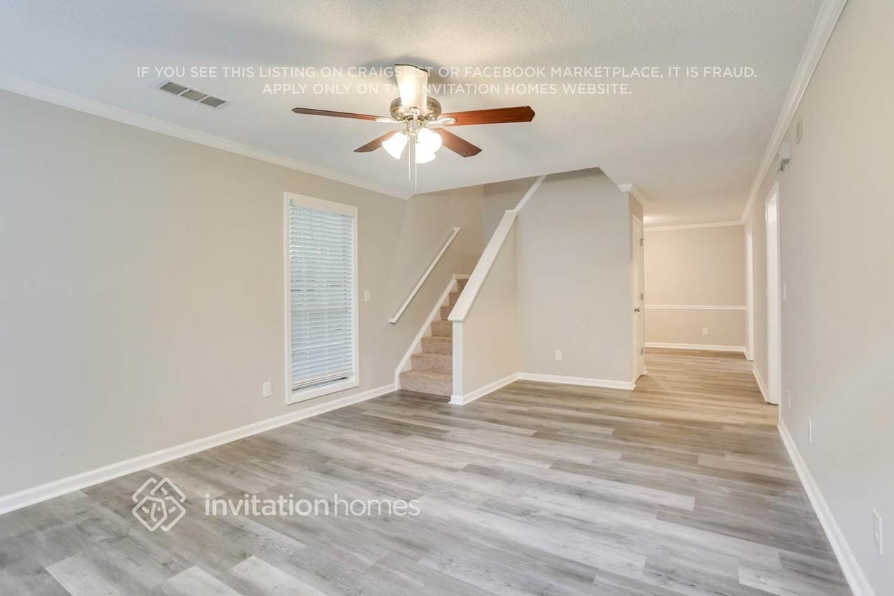 2395 Whites Rdg - Photo 2 of 30