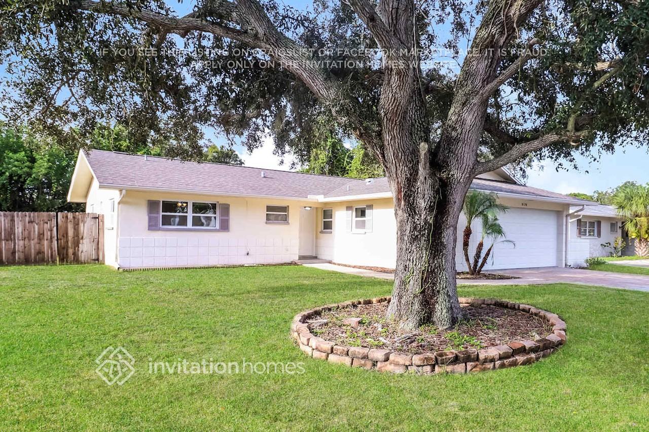 2136 17th Terrace Southwest - Photo 2 of 15
