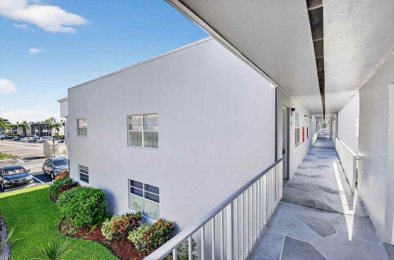 184 Burgundy D - Photo 7 of 50