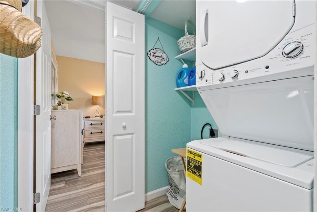 896 Buttonwood Dr - Photo 5 of 35