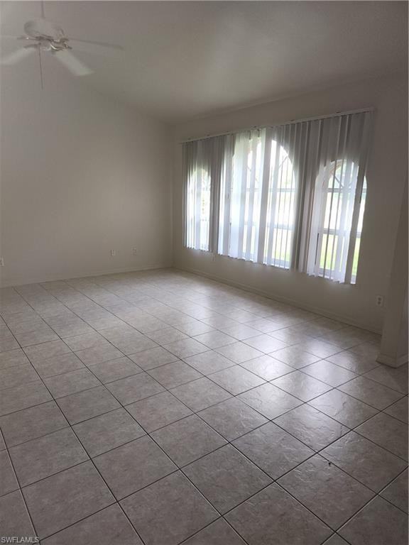 554 Empire Avenue South - Photo 5 of 13