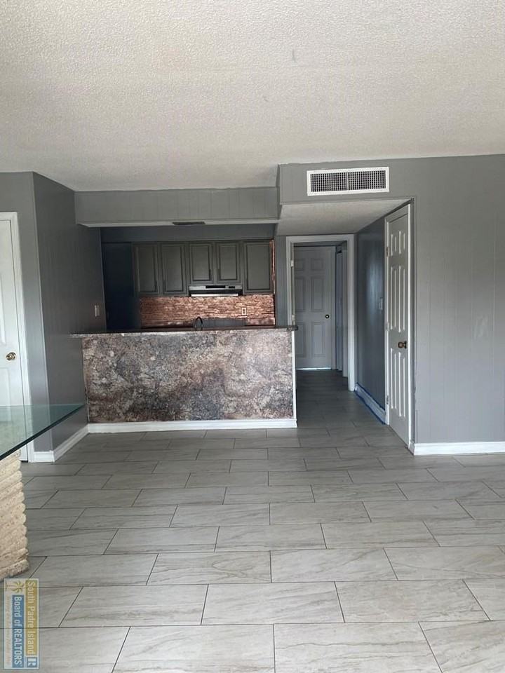 120 E Polaris Dr - Photo 3 of 29