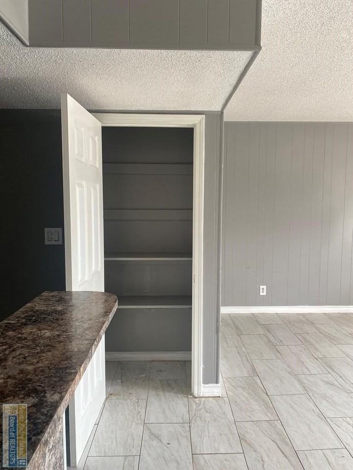 120 E Polaris Dr - Photo 6 of 29