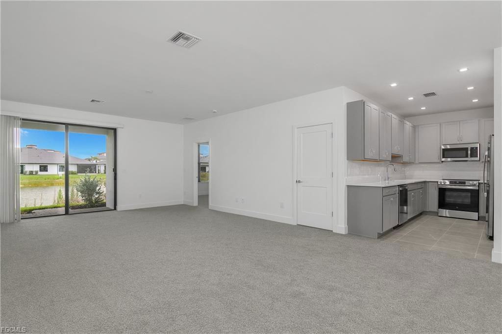 10940 Salt Bay Way - Photo 3 of 8