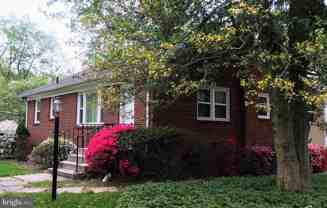 4426 Strathmore Ave - Photo 1 of 1