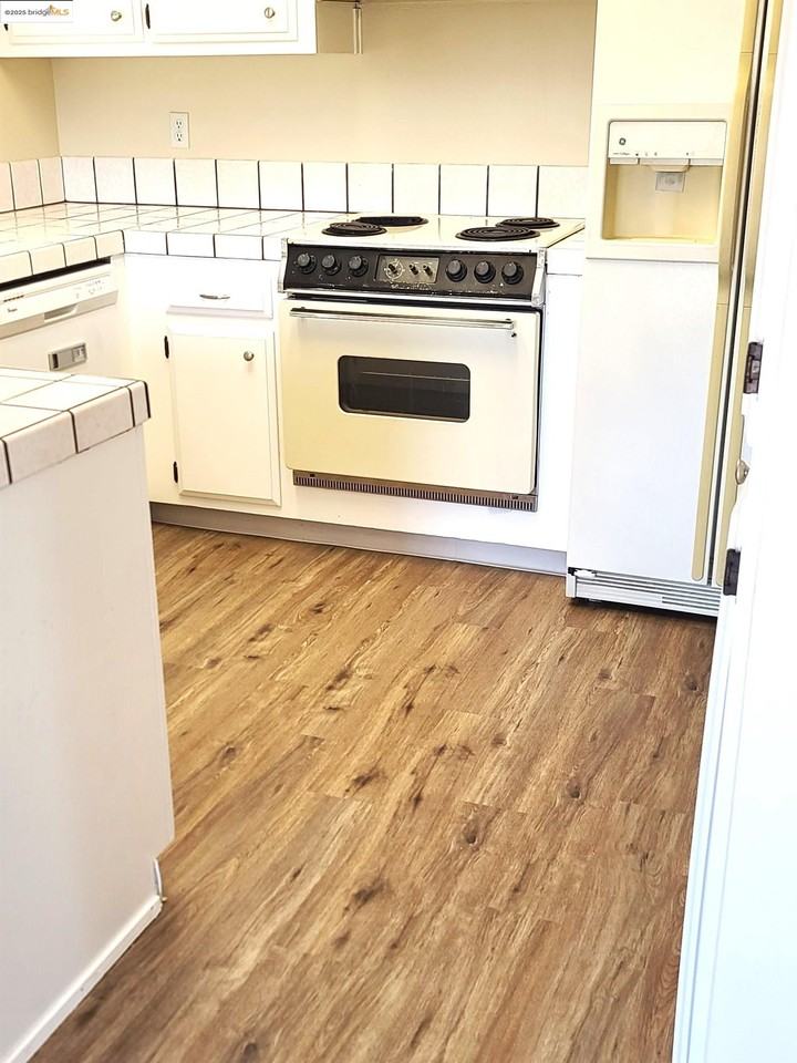 817 Basalt Way - Photo 6 of 13