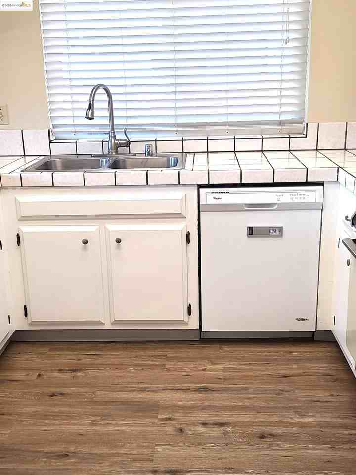 817 Basalt Way - Photo 7 of 13