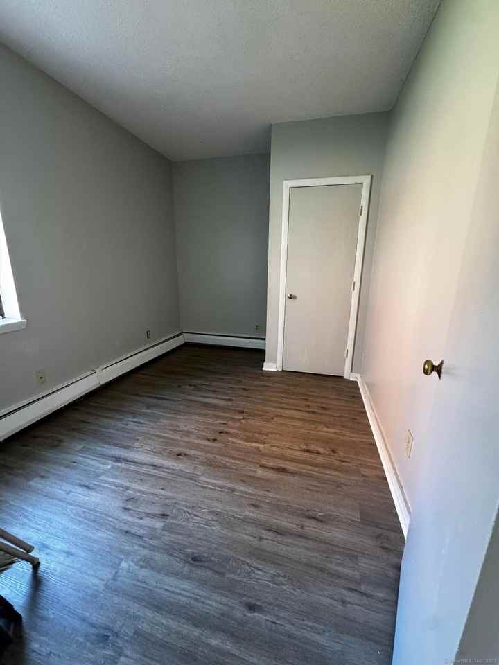 58 Maple Ave - Photo 2 of 7