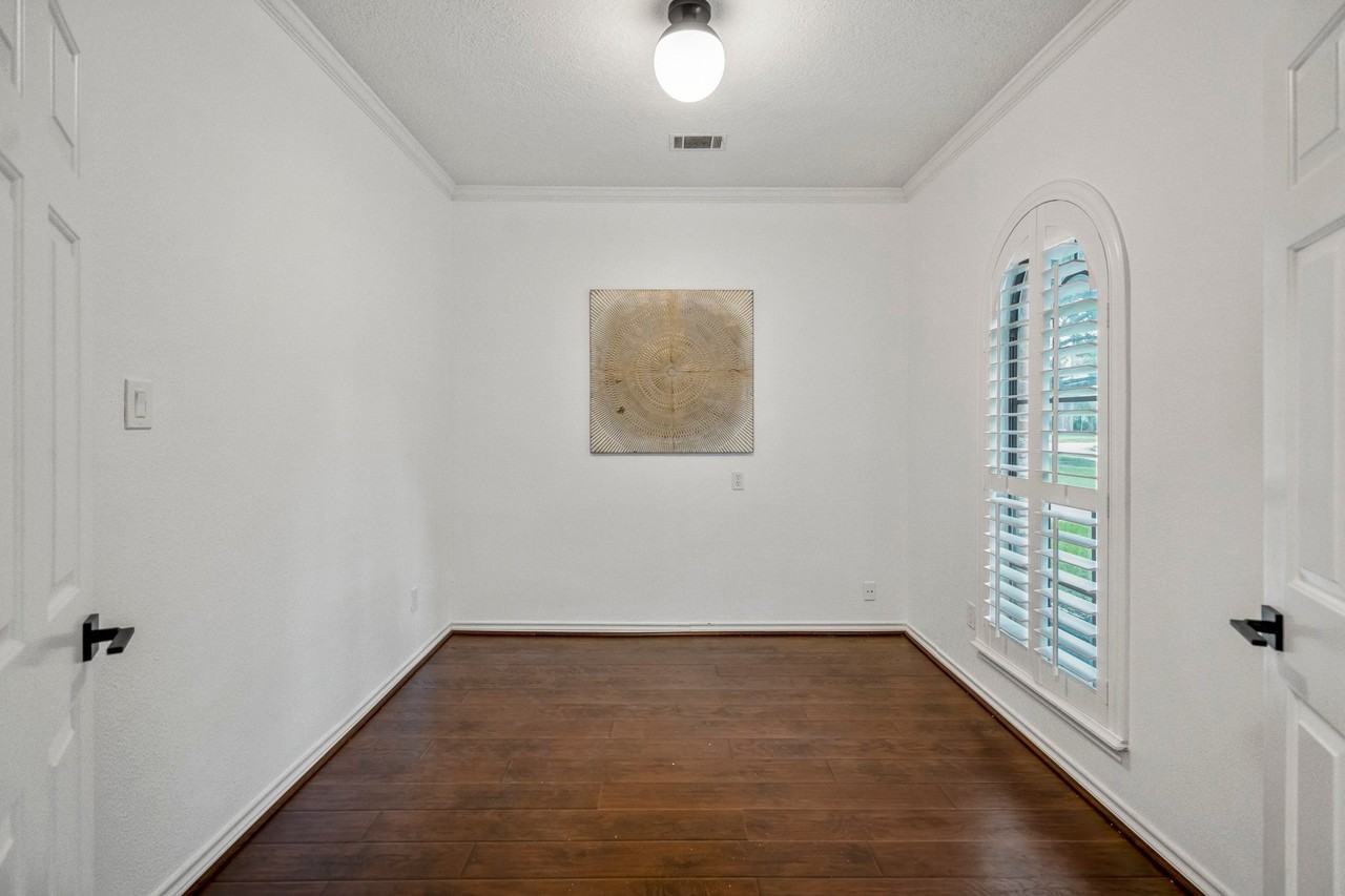 16814 Windypine Dr - Photo 5 of 50