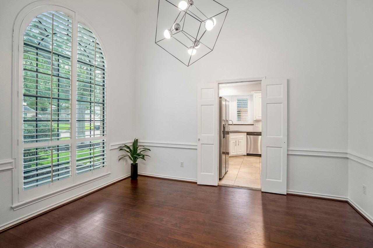 16814 Windypine Dr - Photo 6 of 50