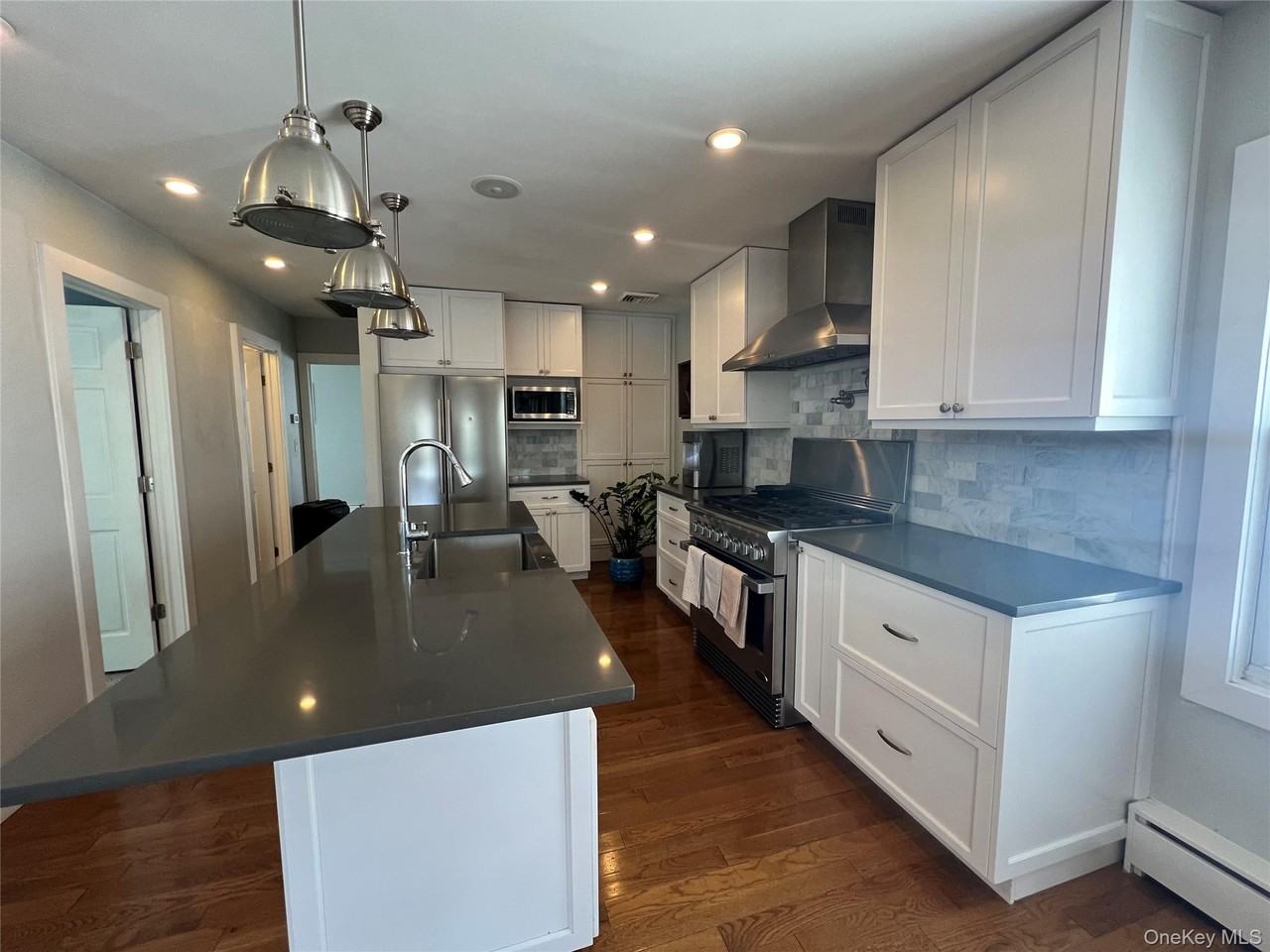 67 Rochester Ave - Photo 7 of 19