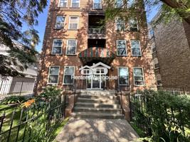 featured image of 2417 Emerson Ave S Apt 102