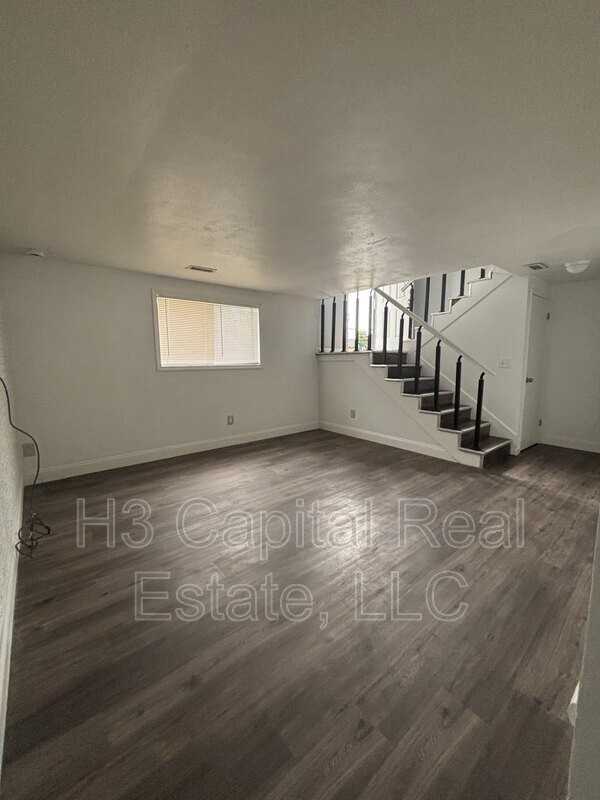 421 Joseph Dr #A - Photo 2 of 8
